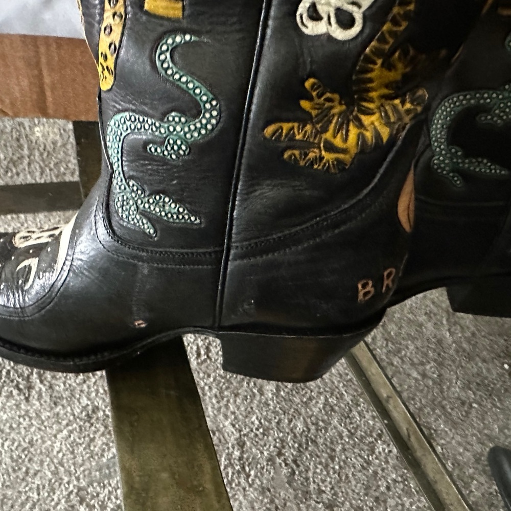 YIN YANG DOODLE BOOTS - Brother Vellies - Picture 8 of 8